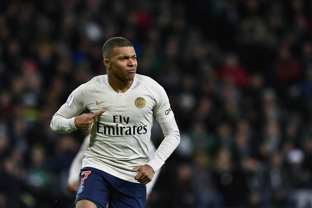 欧美联手加码援乌！英法德派兵 + 美国改援武器，普京强硬下令反制，谈判终局将落锤？